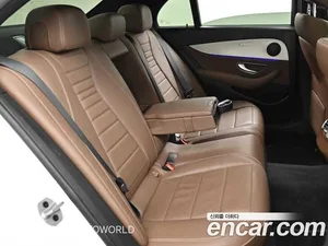 Mercedes-Benz E-Class, 2021 — миниатюра 12