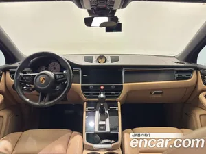 Porsche Macan, 2022 — миниатюра 11