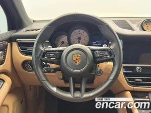 Porsche Macan, 2022 — миниатюра 12