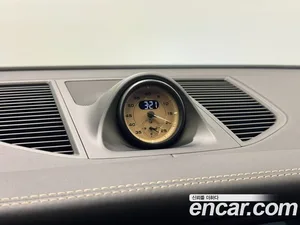 Porsche Macan, 2022 — миниатюра 14
