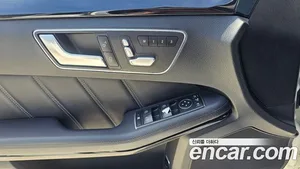 Mercedes-Benz E-Class, 2015 — миниатюра 19