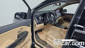 Kia Carnival, 2015 — миниатюра 10