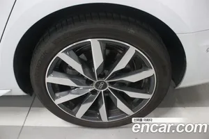 Audi A4, 2023 — миниатюра 5