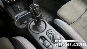 Mini Cooper, 2023 — миниатюра 9