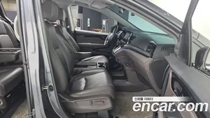Honda Odyssey, 2019 — миниатюра 17