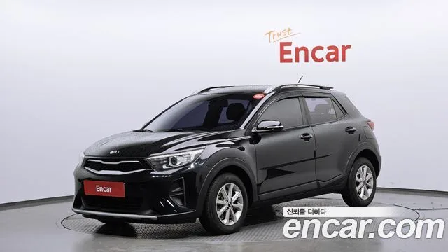 Kia Stonic, 2017 — фото автомобиля из Кореи