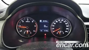 Kia Stonic, 2017 — миниатюра 8