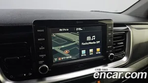 Kia Stonic, 2017 — миниатюра 14