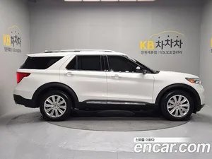Ford Explorer, 2022 — миниатюра 7