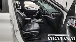 Ford Explorer, 2022 — миниатюра 17