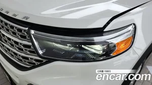 Ford Explorer, 2022 — миниатюра 8