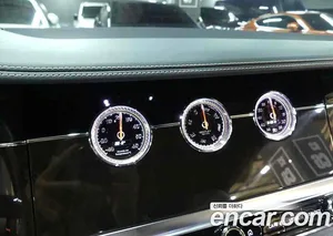 Bentley Continental, 2018 — миниатюра 11