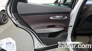 Genesis GV70, 2022 — миниатюра 15