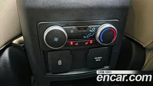 Ford Explorer, 2021 — миниатюра 23