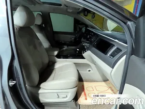 Kia Carnival, 2017 — миниатюра 9