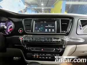 Kia Carnival, 2017 — миниатюра 13