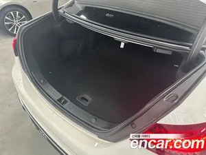 Mercedes-Benz E-Class, 2022 — миниатюра 11