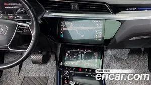 Audi e-tron, 2020 — миниатюра 20