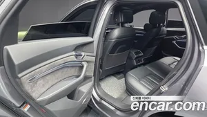 Audi e-tron, 2020 — миниатюра 16
