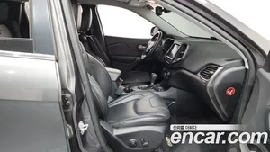 Jeep Cherokee, 2018 — миниатюра 17