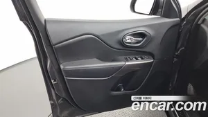 Jeep Cherokee, 2018 — миниатюра 14