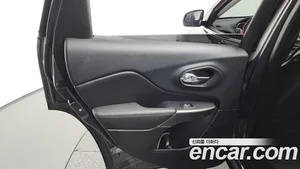 Jeep Cherokee, 2018 — миниатюра 15
