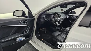 BMW 1-Series, 2022 — миниатюра 13