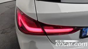 BMW 1-Series, 2022 — миниатюра 9