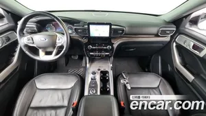 Ford Explorer, 2022 — миниатюра 10