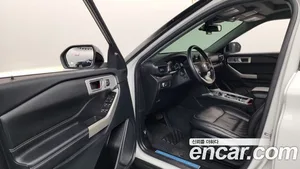 Ford Explorer, 2022 — миниатюра 13