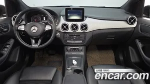 Mercedes-Benz B-Class, 2017 — миниатюра 7