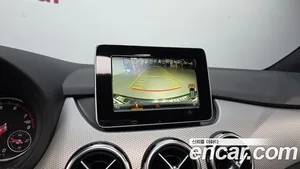 Mercedes-Benz B-Class, 2017 — миниатюра 15