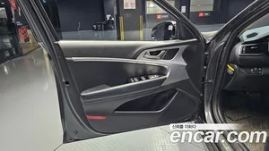 Genesis G70, 2018 — миниатюра 14