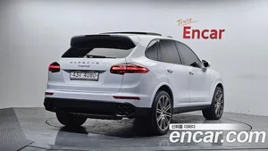 Porsche Cayenne, 2017 — миниатюра 2