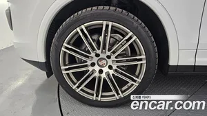 Porsche Cayenne, 2017 — миниатюра 5