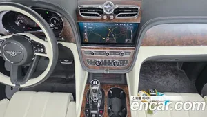 Bentley Bentayga, 2025 — миниатюра 15