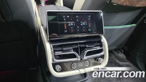 Bentley Bentayga, 2025 — миниатюра 18
