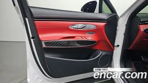Genesis GV70, 2022 — миниатюра 14