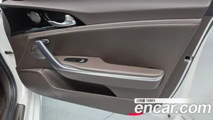 Kia Stinger, 2017 — миниатюра 14