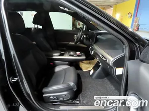 Genesis GV60, 2022 — миниатюра 8