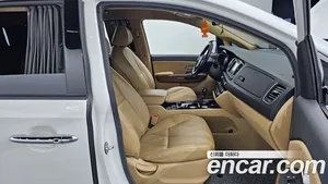 Kia Carnival, 2015 — миниатюра 11