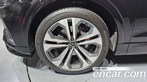 Audi Q8, 2023 — миниатюра 5
