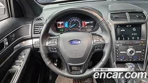 Ford Explorer, 2018 — миниатюра 13