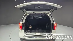 Ford Explorer, 2018 — миниатюра 19