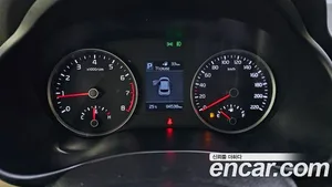 Kia Stonic, 2018 — миниатюра 11