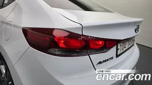 Hyundai Avante, 2017 — миниатюра 9