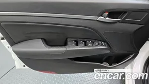 Hyundai Avante, 2017 — миниатюра 14