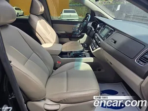 Kia Carnival, 2015 — миниатюра 17