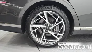 Genesis G90, 2022 — миниатюра 5