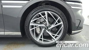 Genesis G90, 2022 — миниатюра 7
